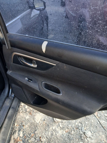 Rear Door Window Glass Passenger Side 2013 - 2018 Nissan Altima