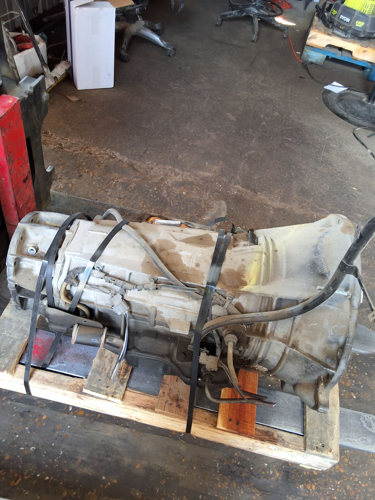 2005-2008 Jeep Commander Automatic - F - 4x4 4WD Transmission
