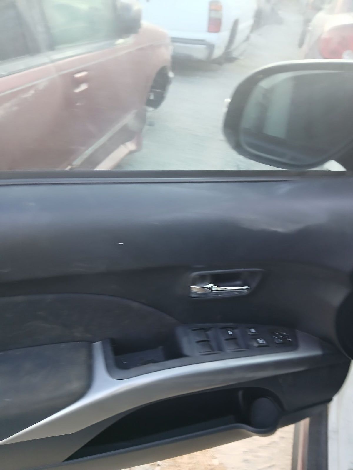 Door Trim Panel Front Passenger Side 2007 - 2013 Mitsubishi Outlander