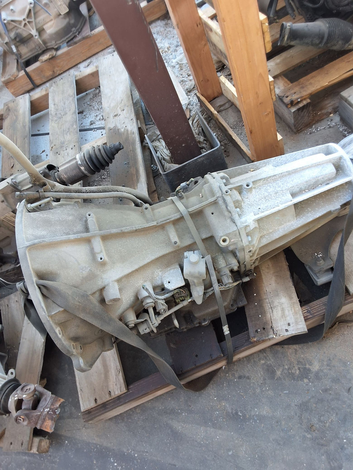 2005-2006 Dodge RAM 1500 AT, 4x2, 3.7L RWD Transmission
