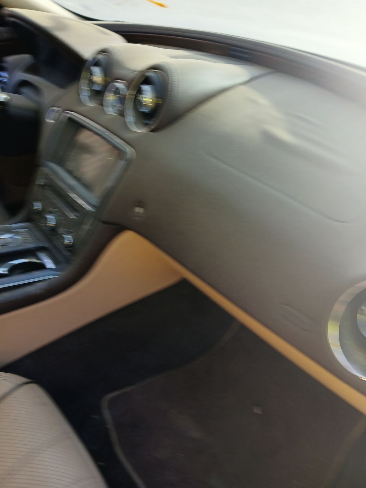 Center Console 2011 - 2019 Jaguar XJL