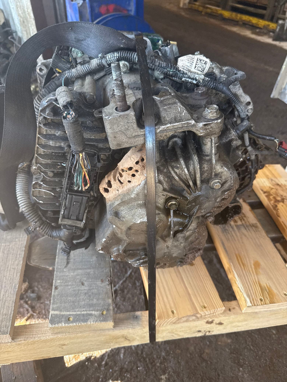 2011 Ford Fiesta AT, (6 speed) 8th digit) Transmission