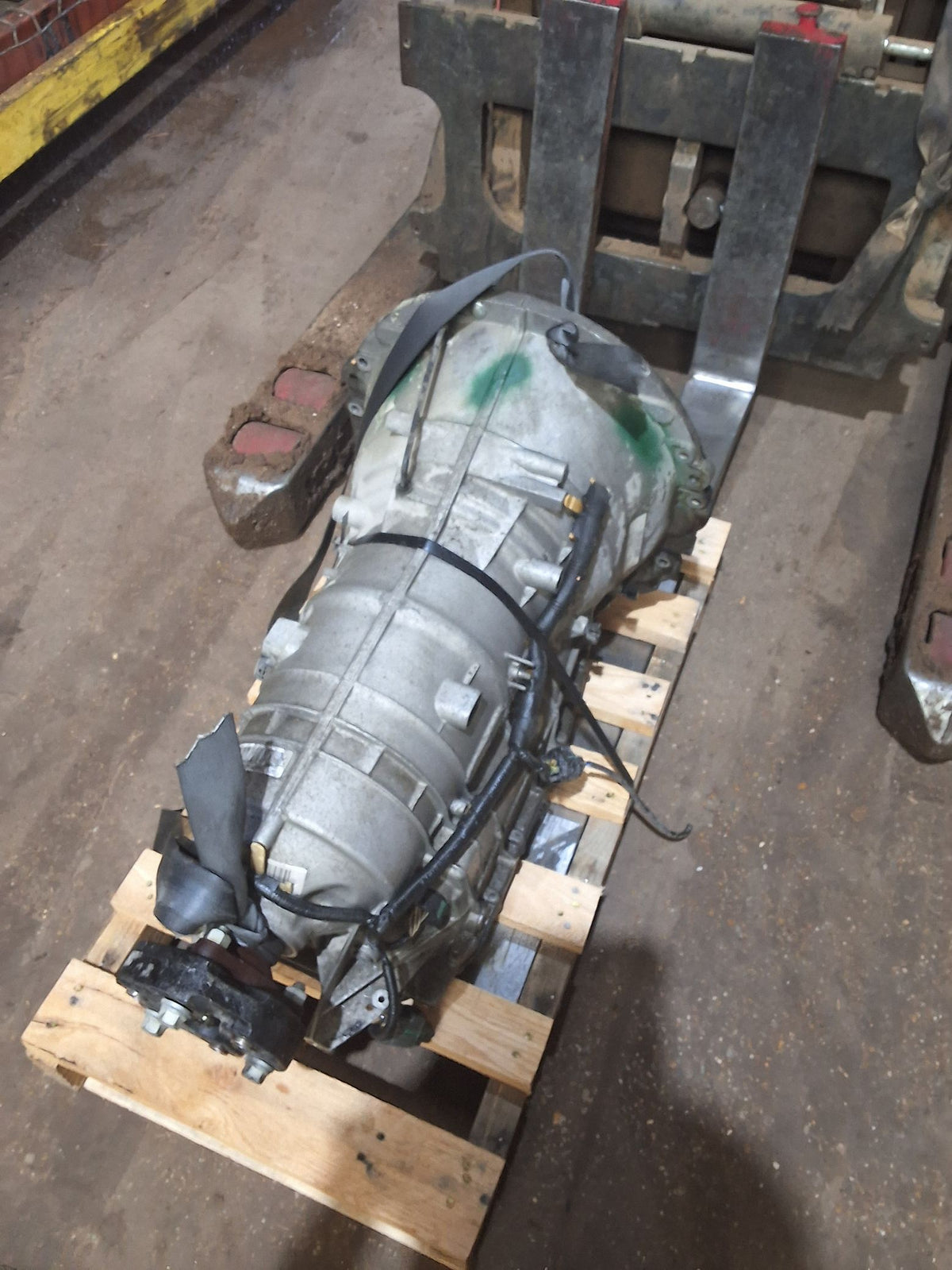 2010-2012 Jaguar XJ AT, w/o supercharged option 8th digit) Transmission