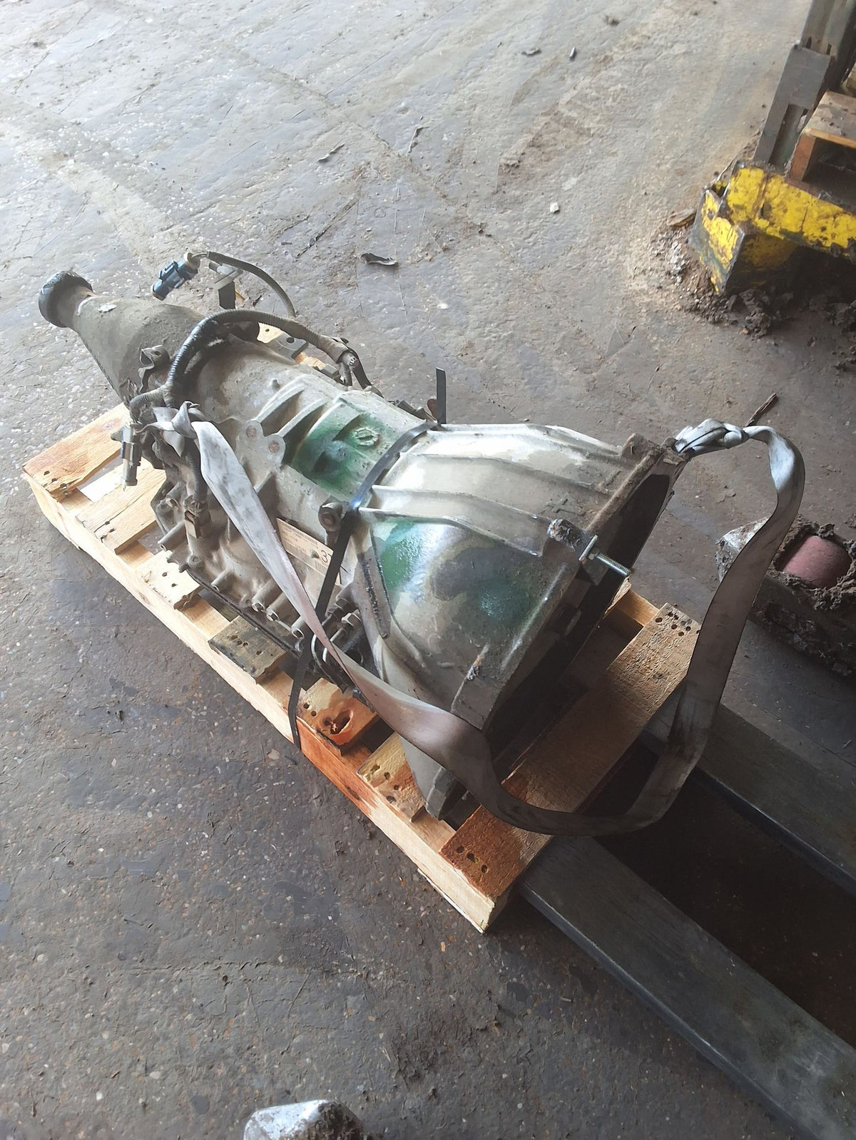 2001-2004 Ford F-150 Heritage 5-speed Manual RWD Transmission