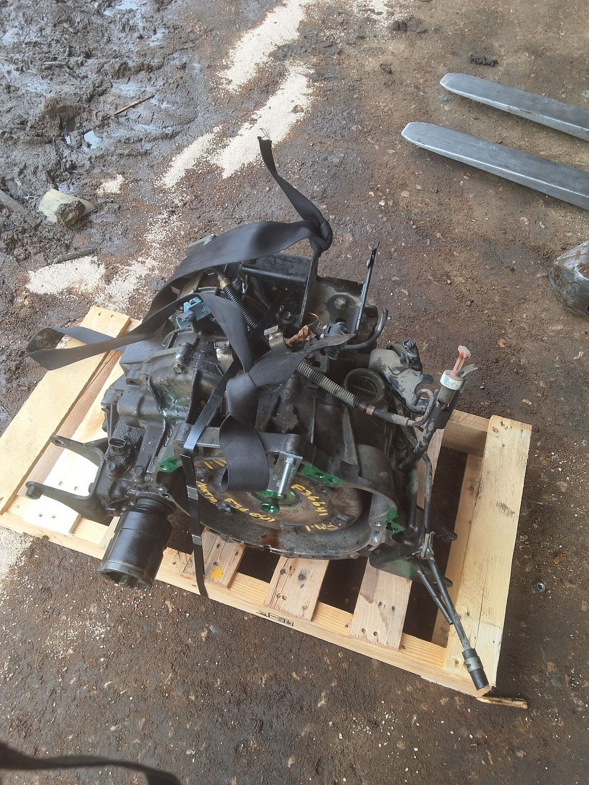 2005-2008 Pontiac Vibe 4-speed Automatic FWD Transmission
