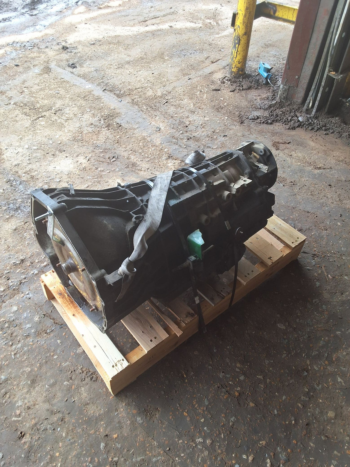 1997-1998 Ford Expedition Automatic 4WD Transmission