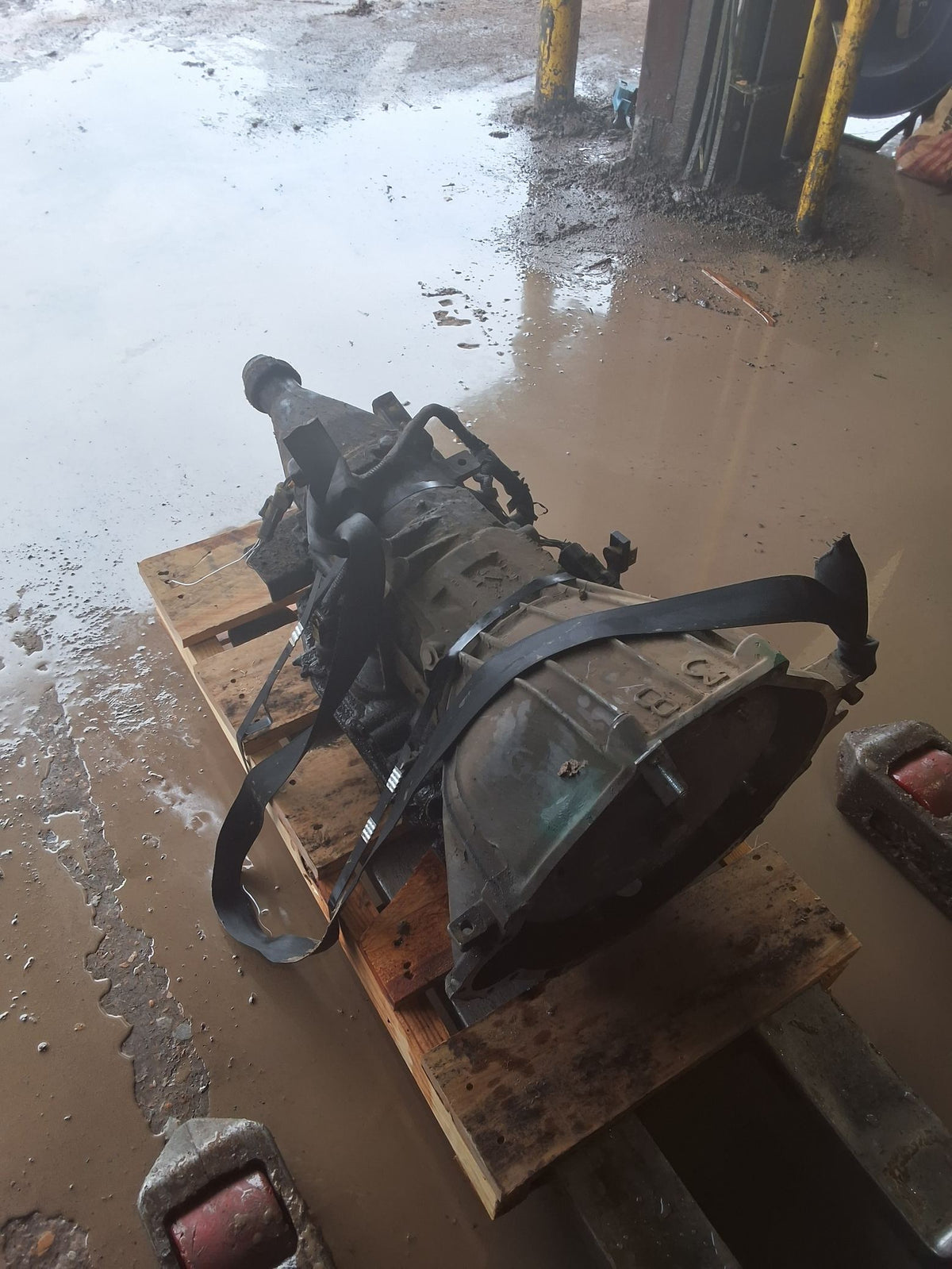 2001-2004 Ford F150 4-Speed Automatic RWD Transmission