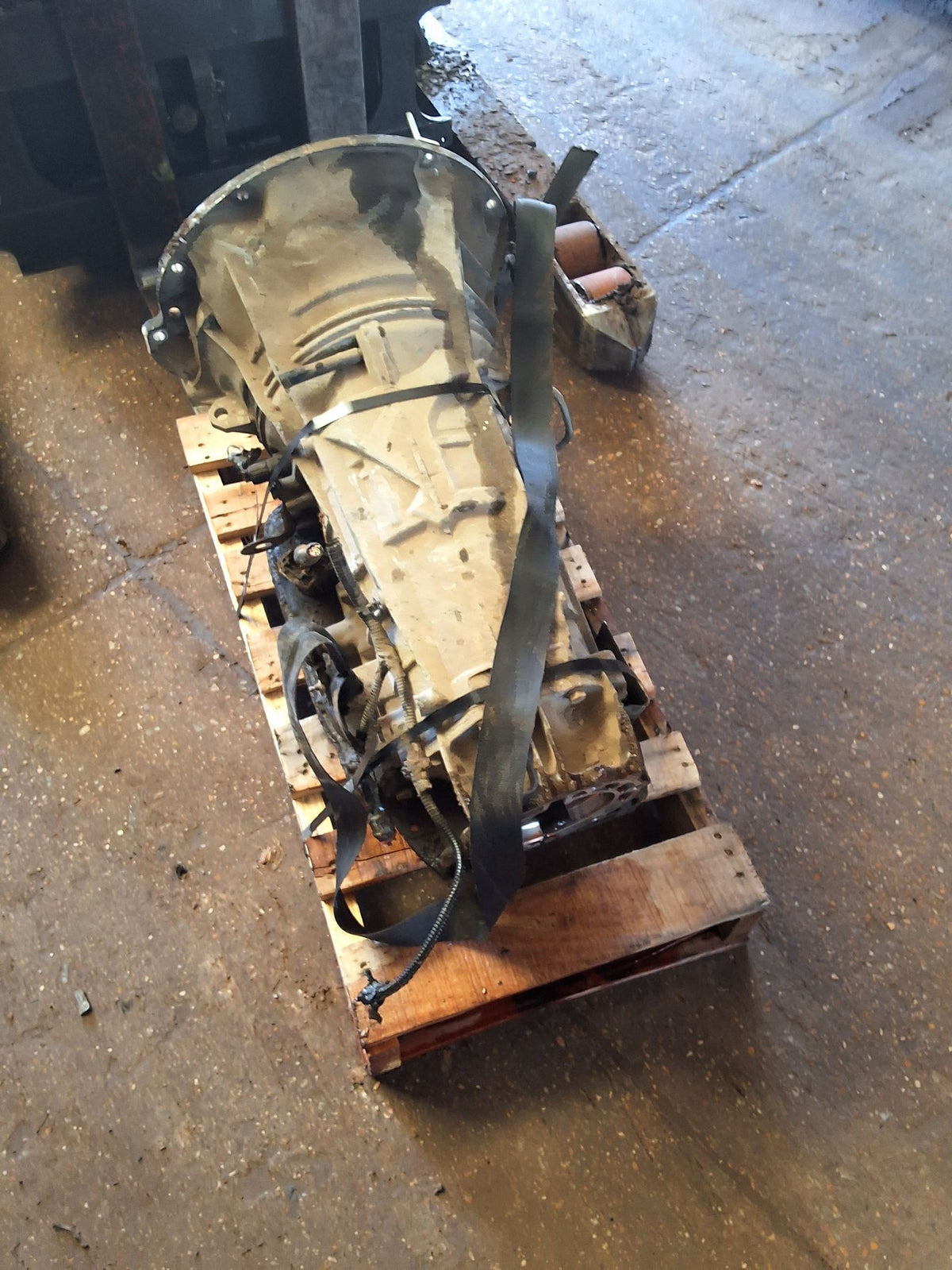 2000-2002 Dodge Dakota 4-speed Automatic 4WD Transmission