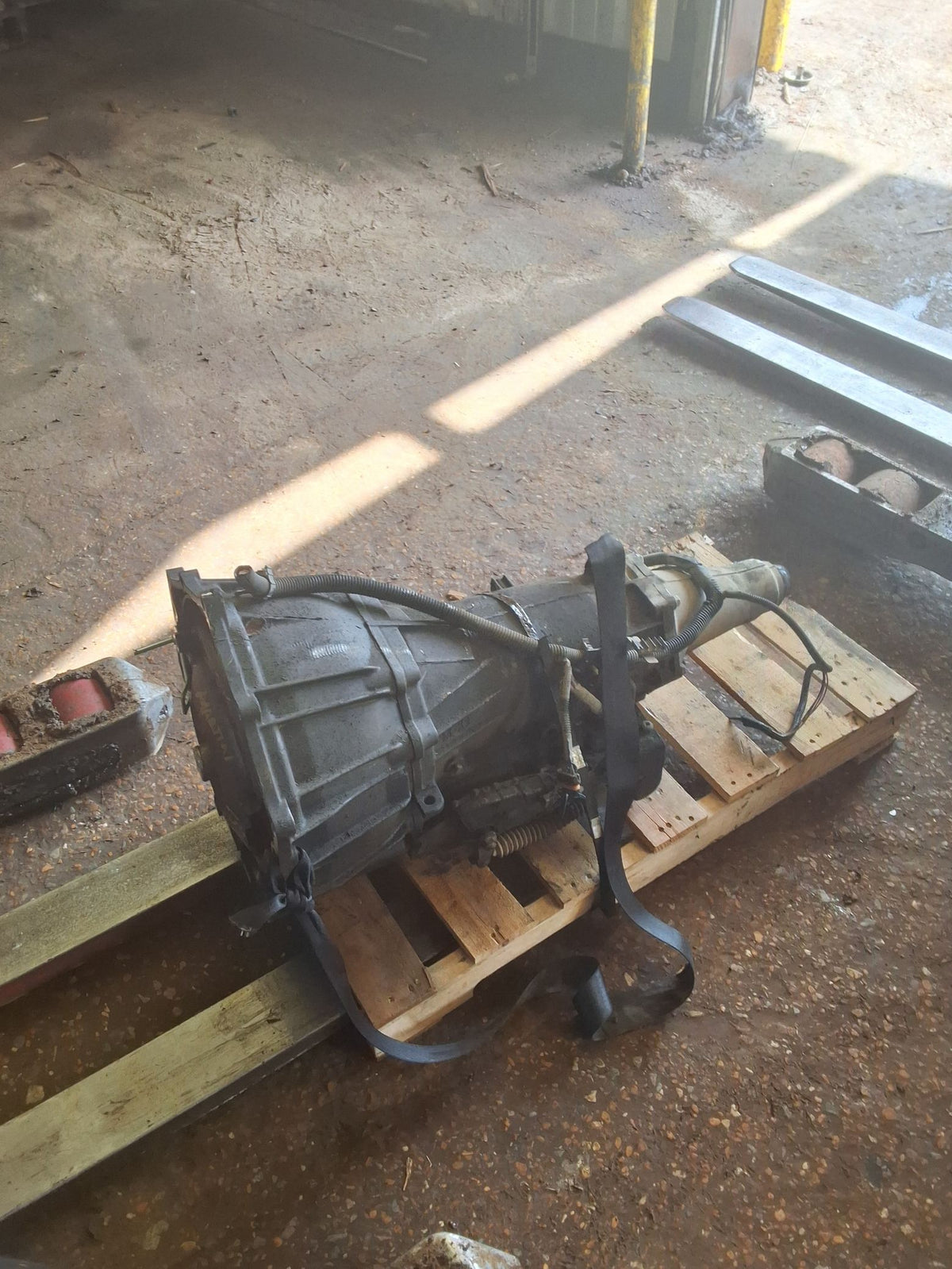 2000-2002 GMC Yukon Automatic,4x2,4-speed automatic, RWD Transmission