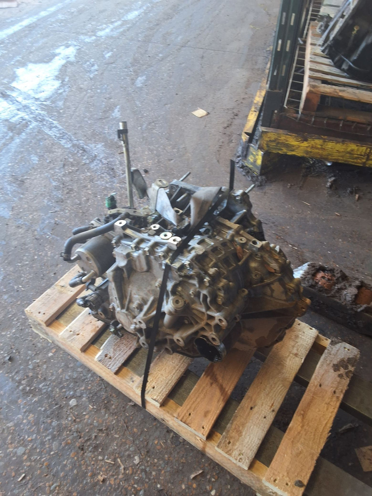 2011-2013 Nissan Rogue AT, (CVT), 4x2 (FWD) 2.5L L4 DOHC 16V Transmission