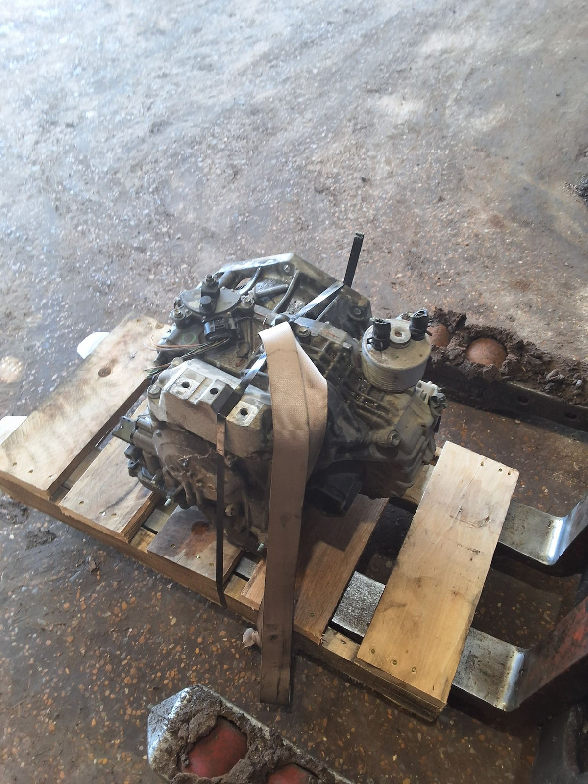 2003-2005 Volkswagen New Beetle 5-speed Automatic FWD Transmission