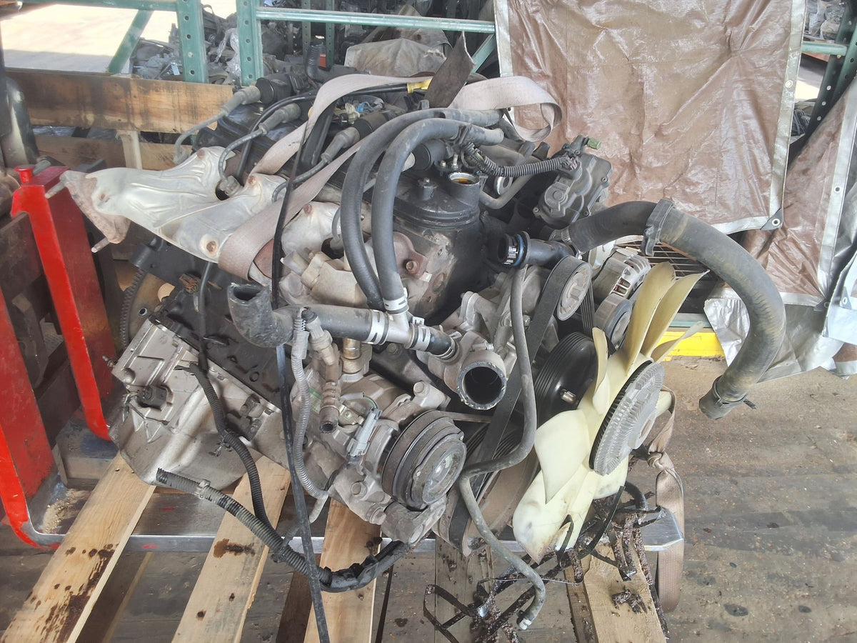 2003-2004 Chevrolet Suburban 5.3L Engine