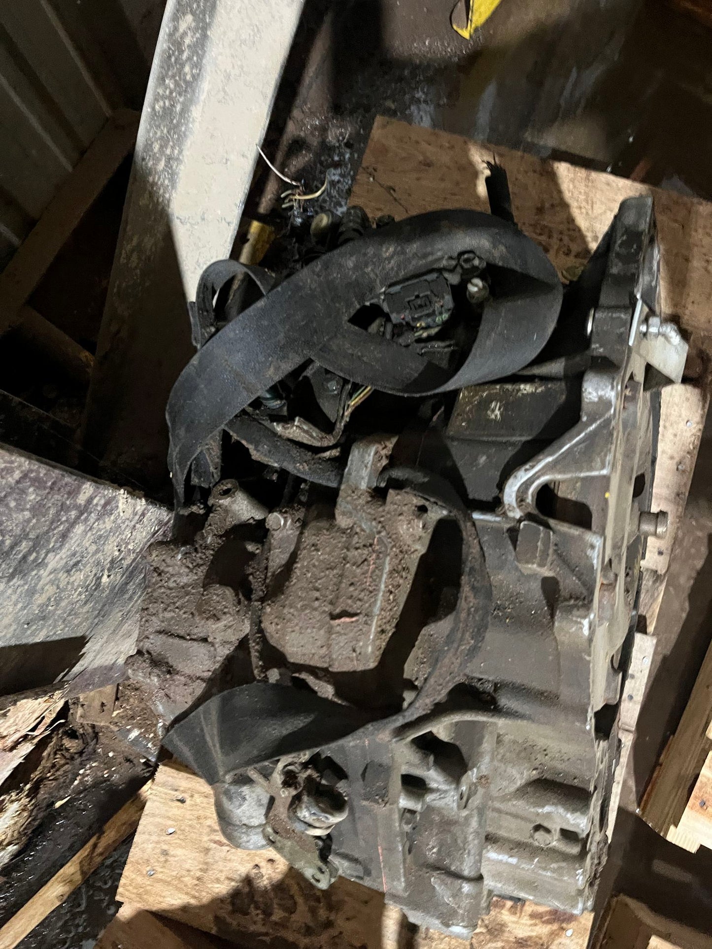 2013 Chrysler 200 Automatic FWD Transmission