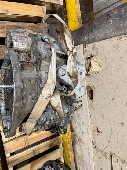 2015 Chrysler 200 Automatic FWD Transmission