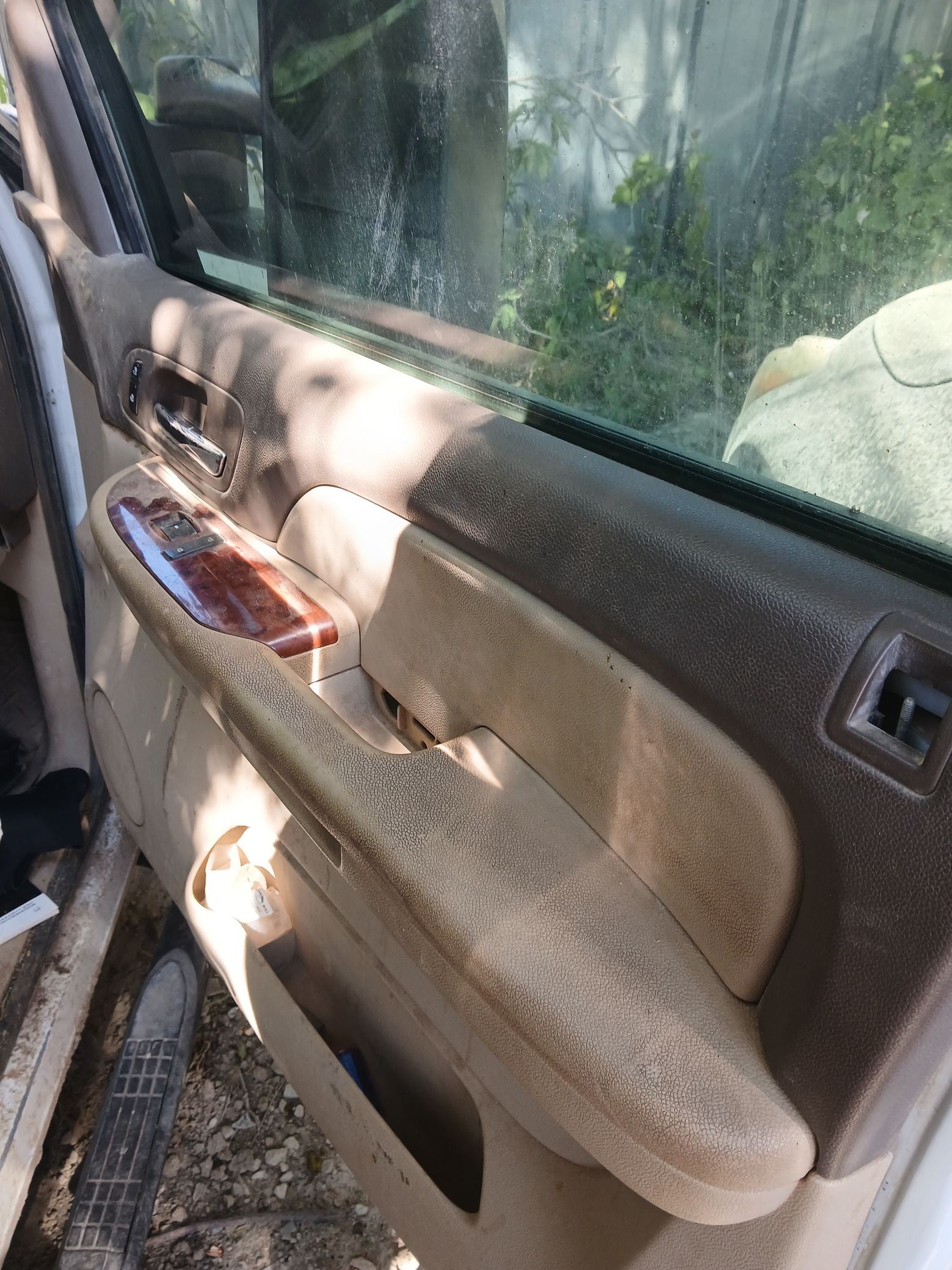 Door Interior Handle Rear Passenger Side 2007 - 2014 GMC Sierra 2500
