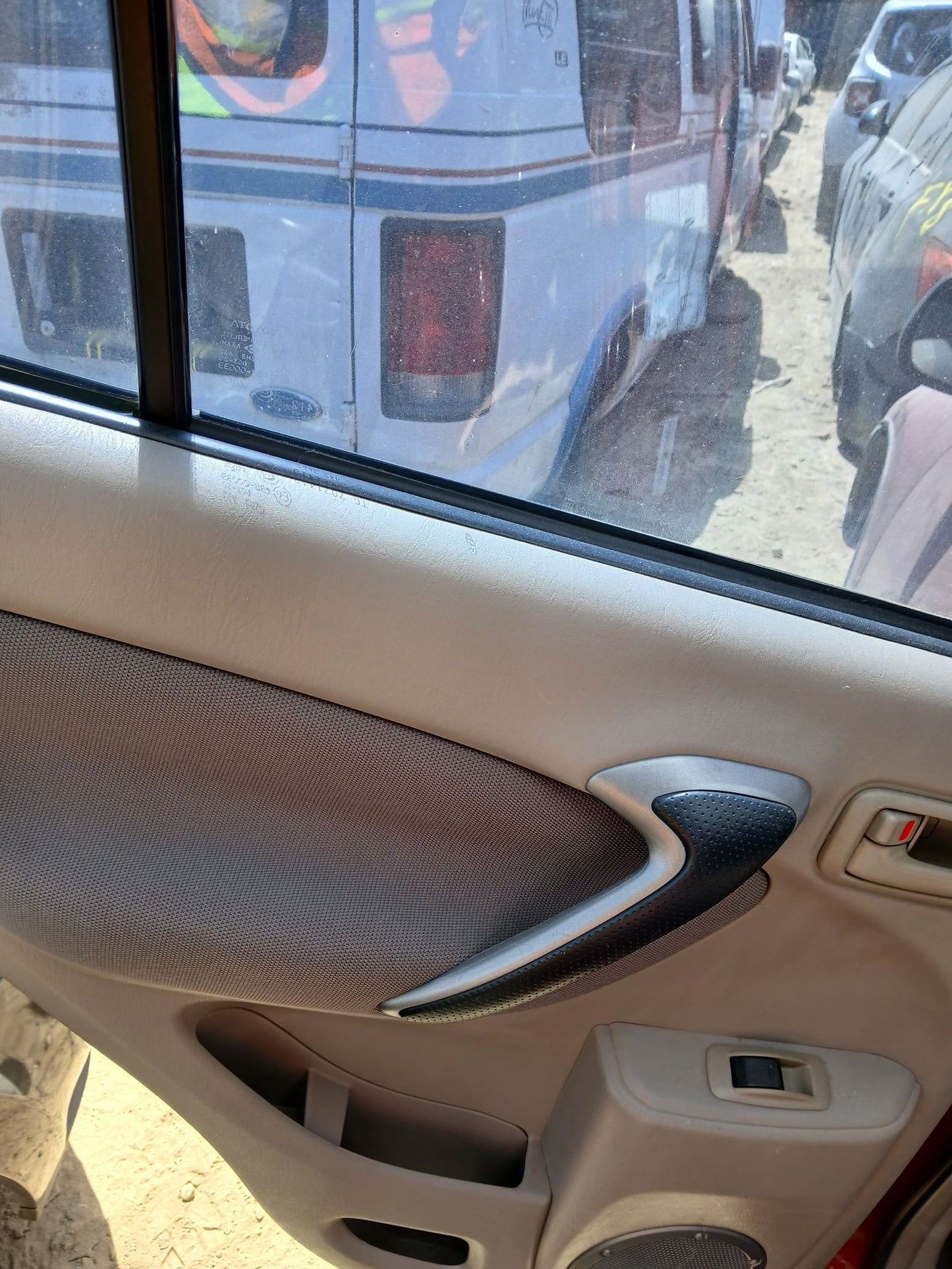 Exterior Door Handle Front Driver Side 2001 - 2005 Toyota RAV4