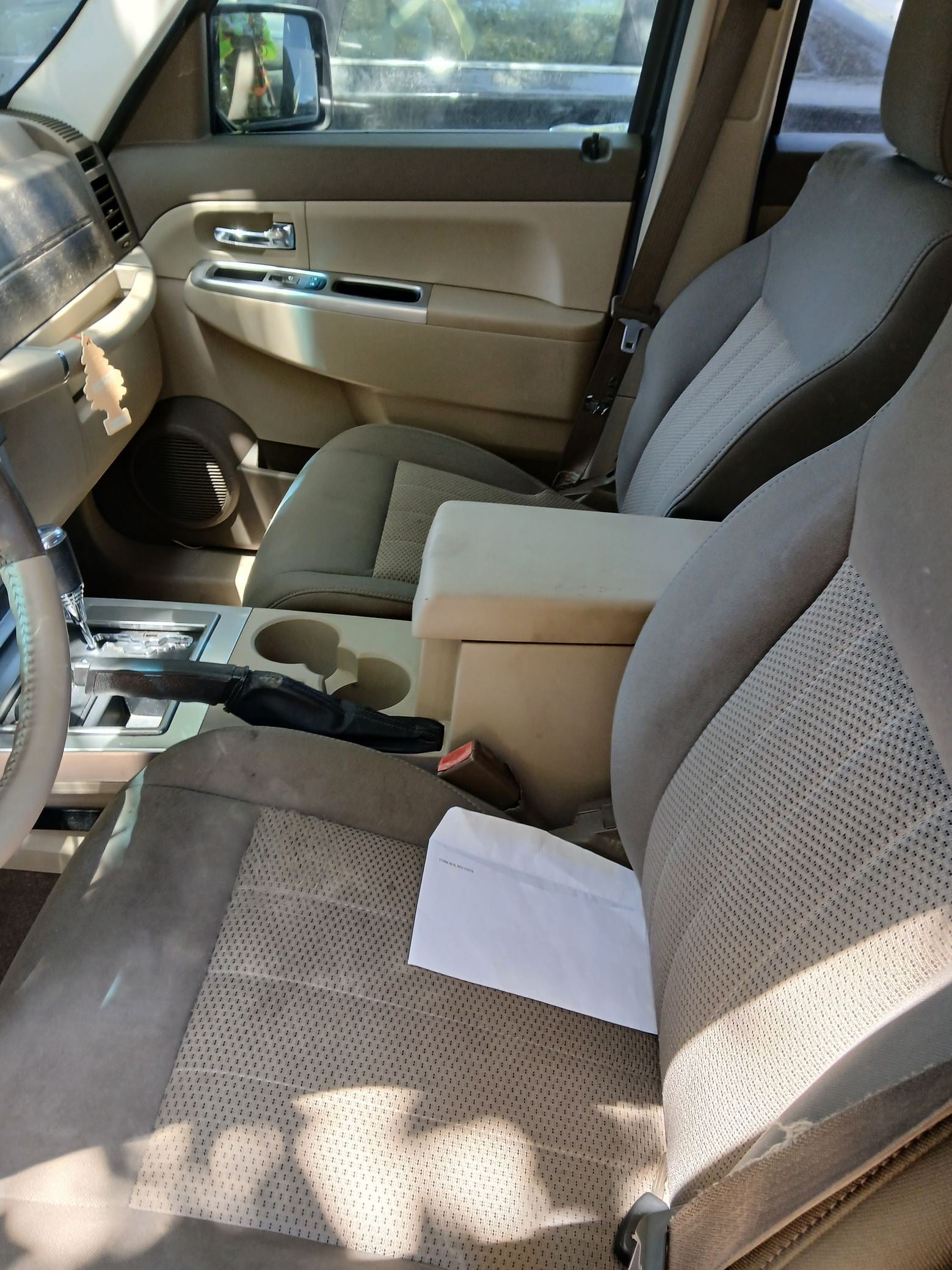 Door Window Glass Rear Driver Side 2008 - 2012 Jeep Liberty
