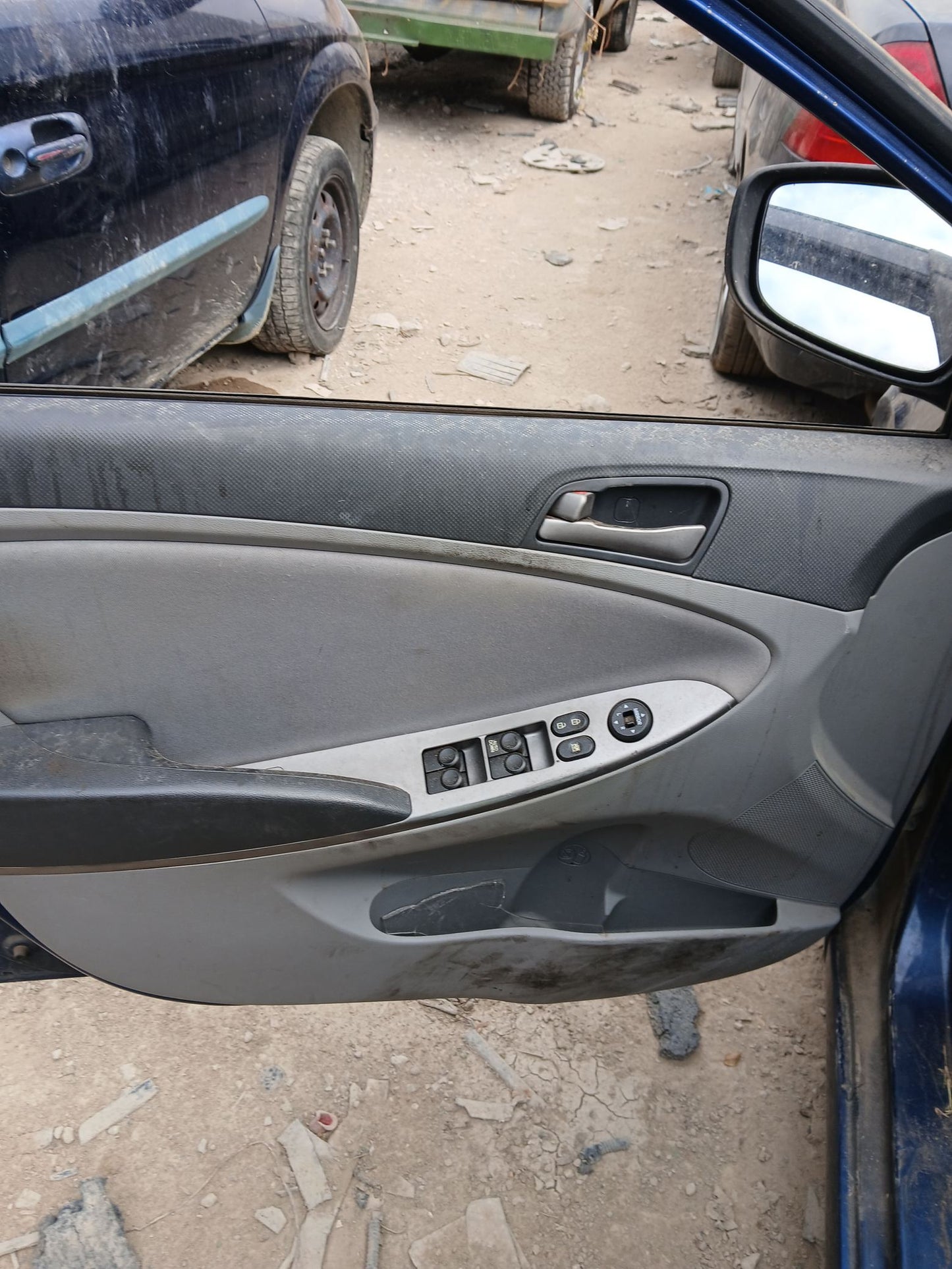 Door Window Glass Front Passenger Side 2012 - 2017 Hyundai Accent