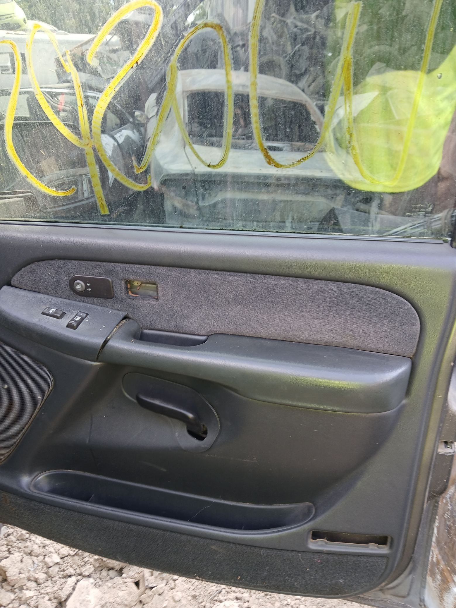 Interior Door Handle Rear Access Passenger Side 1999 - 2006 Chevrolet Silverado 1500