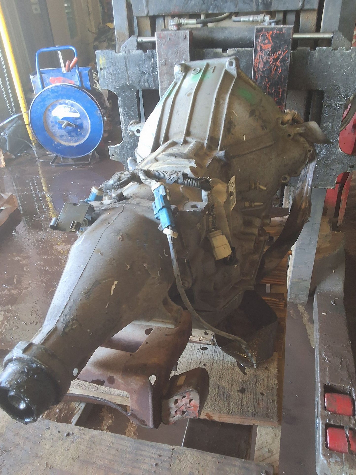 2005 Ford Expedition AT, (8-330, 5.4L, 3V), 4x2 SOHC) Transmission