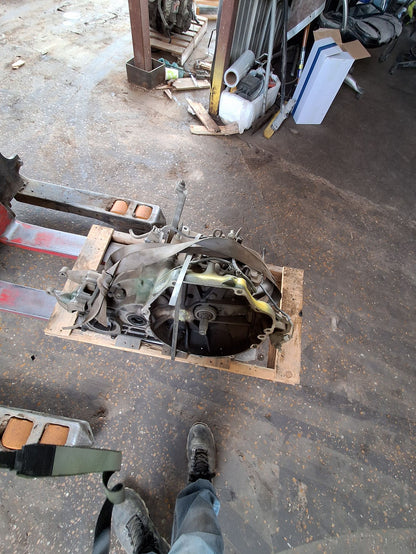 2003-2004 Honda Element 5-speed Manual FWD Transmission