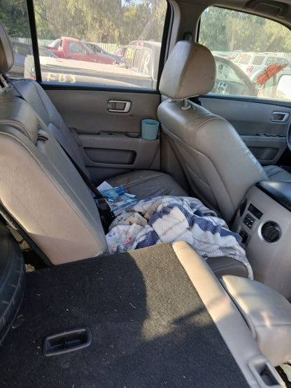 C-Pillar Trim Panel Passenger Side 2009 - 2015 Honda Pilot
