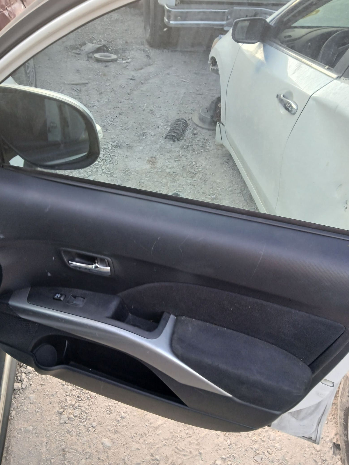 Door Trim Panel Front Passenger Side 2007 - 2013 Mitsubishi Outlander