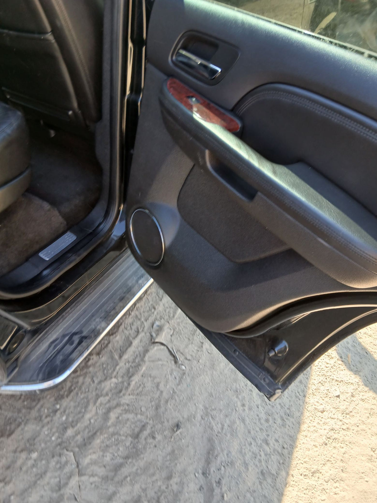 Knuckle Hub Front Passenger Side 2007 - 2014 Cadillac Escalade