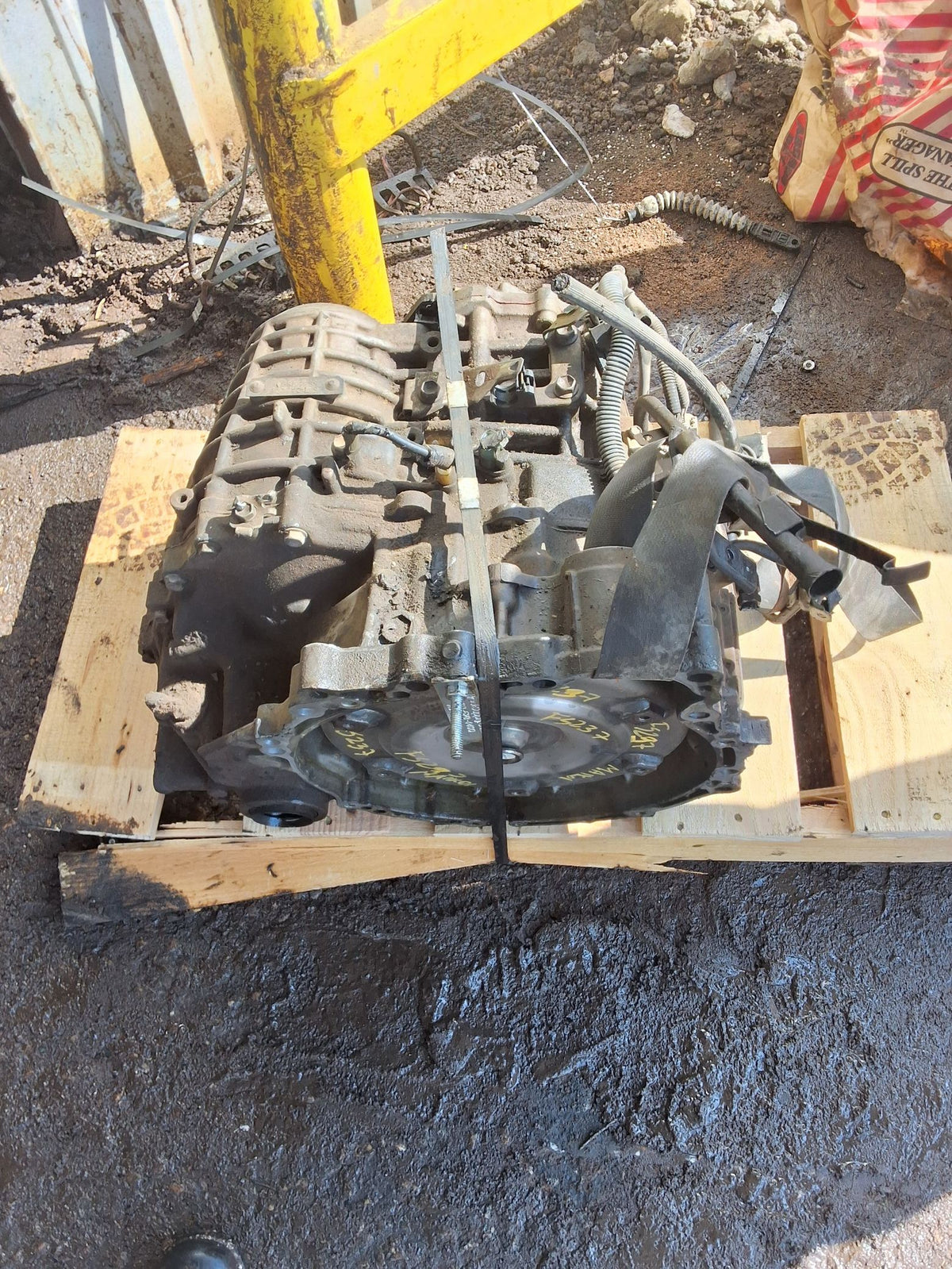 2004-2006 Toyota Sienna AT, FWD 2WD Transmission
