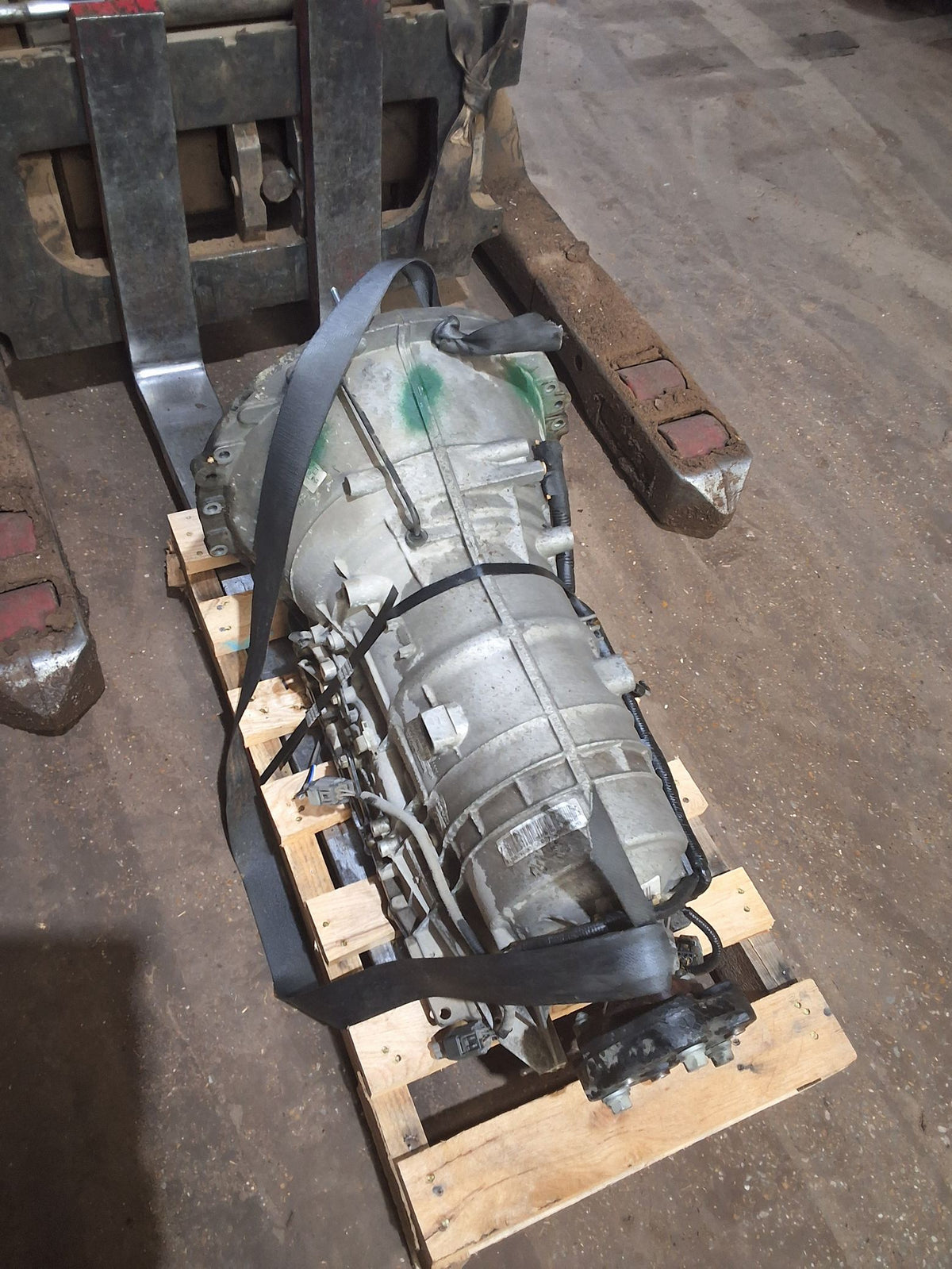 2010-2012 Jaguar XJ AT, w/o supercharged option 8th digit) Transmission