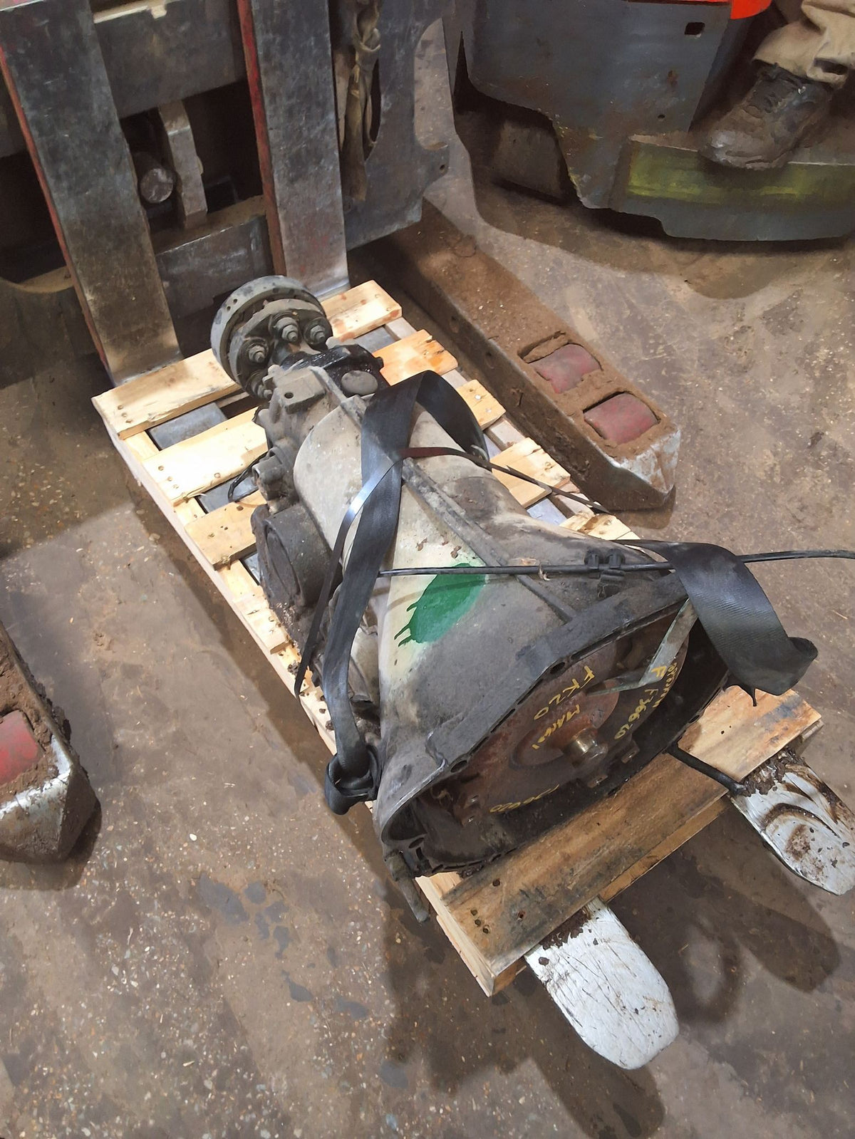 1981-1984 Mercedes Benz S-Class 4-speed Automatic RWD Transmission