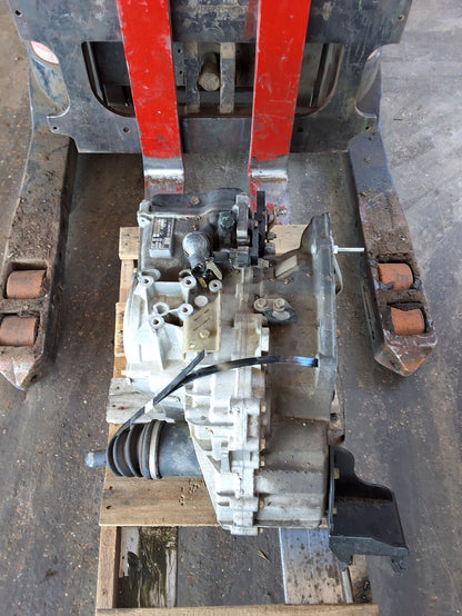 2004-2006 Suzuki Verona Automatic FWD Transmission