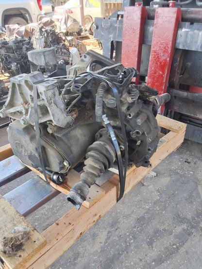 2000 Volkswagen Bettle Automatic FWD Transmission
