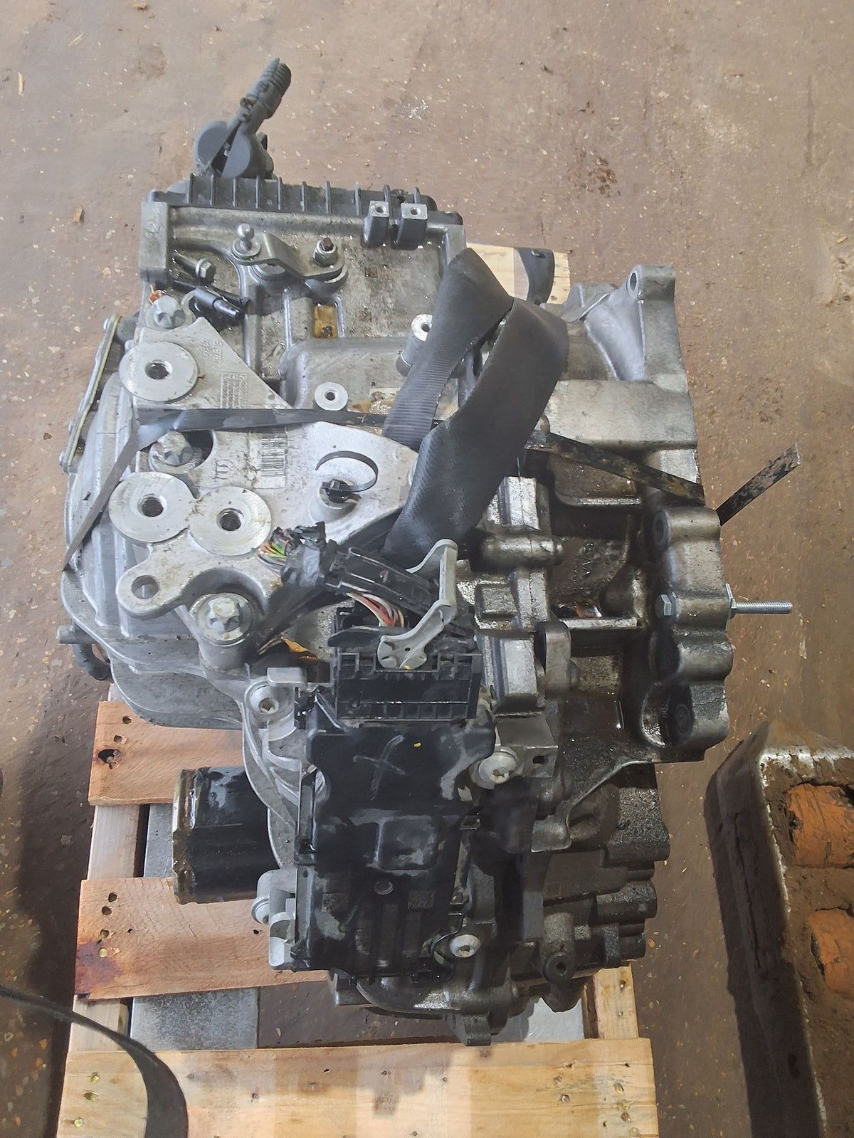 2016-2017 Fiat 500 X model 9- Speed Automatic 2.4 L FWD Transmission