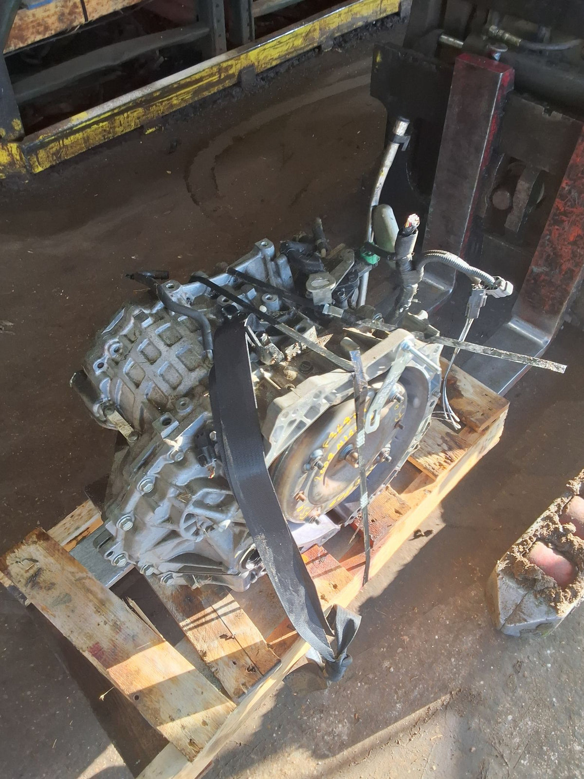 2008 Nissan Rogue Automatic RWD Transmission