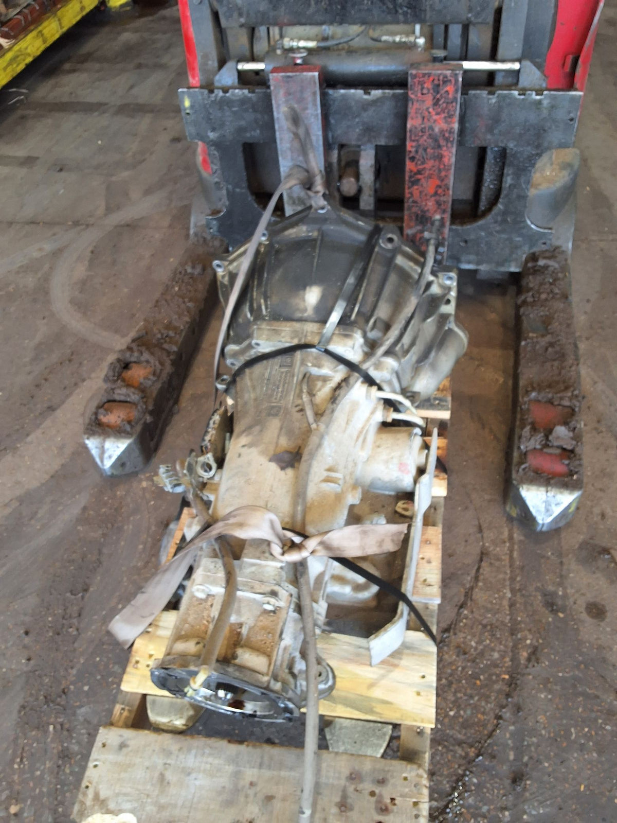 1998-2000 Chevrolet Tahoe Automatic 5.3L 4-Speed Automatic Transmission