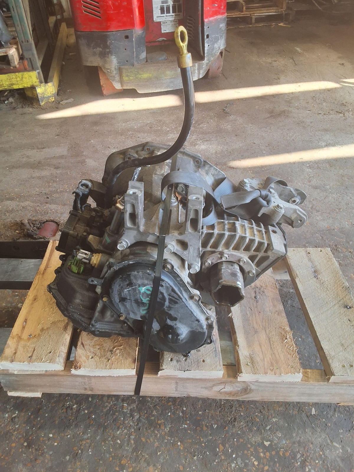 2013-2014 Dodge Avenger 6-Speed Automatic FWD Transmission