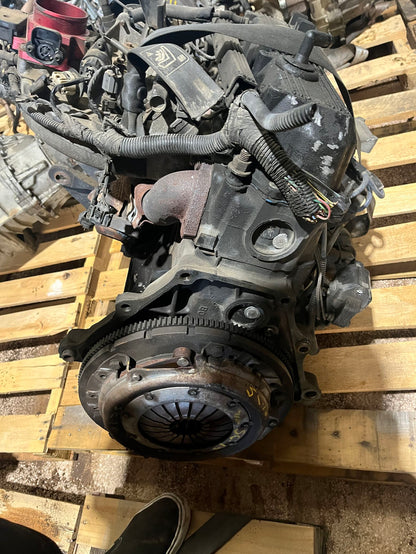 2004 BMW 325i 2.5 L Engine