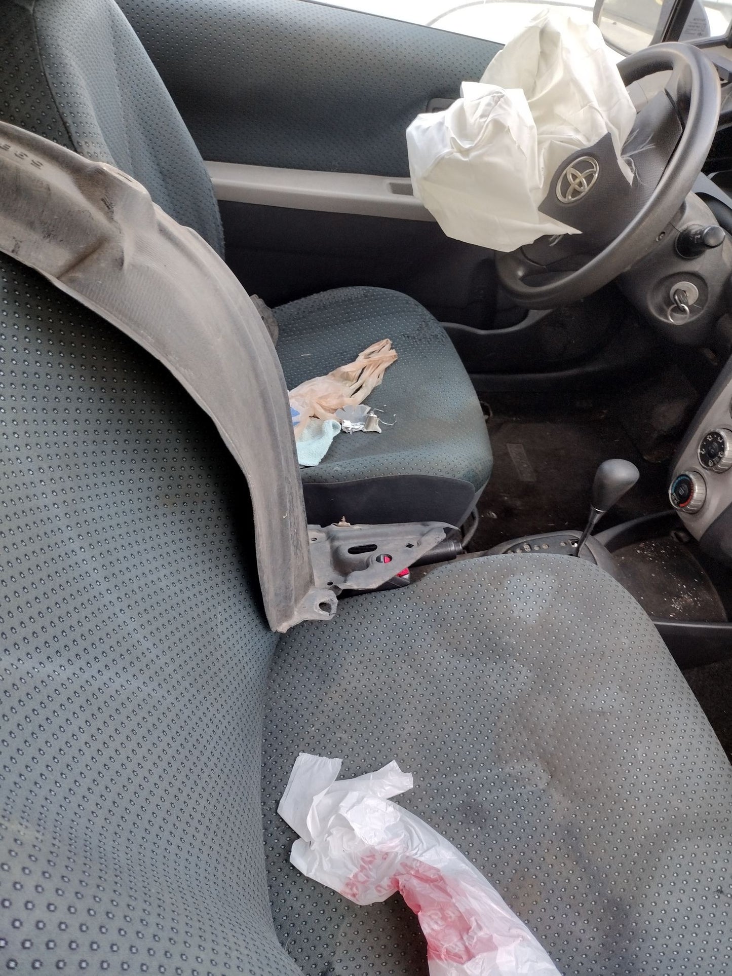 C-Pillar Trim Panel Driver Side 2006 - 2011 Toyota Yaris