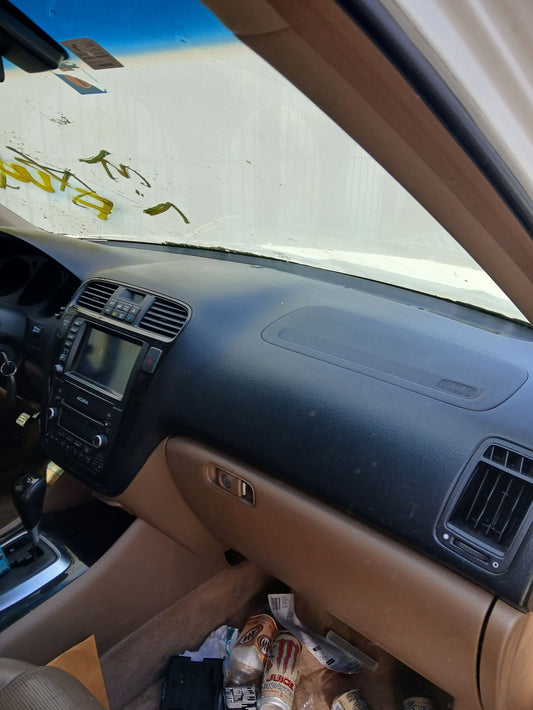 Seat Belt Second Row Passenger Side 2001 - 2006 Acura MDX