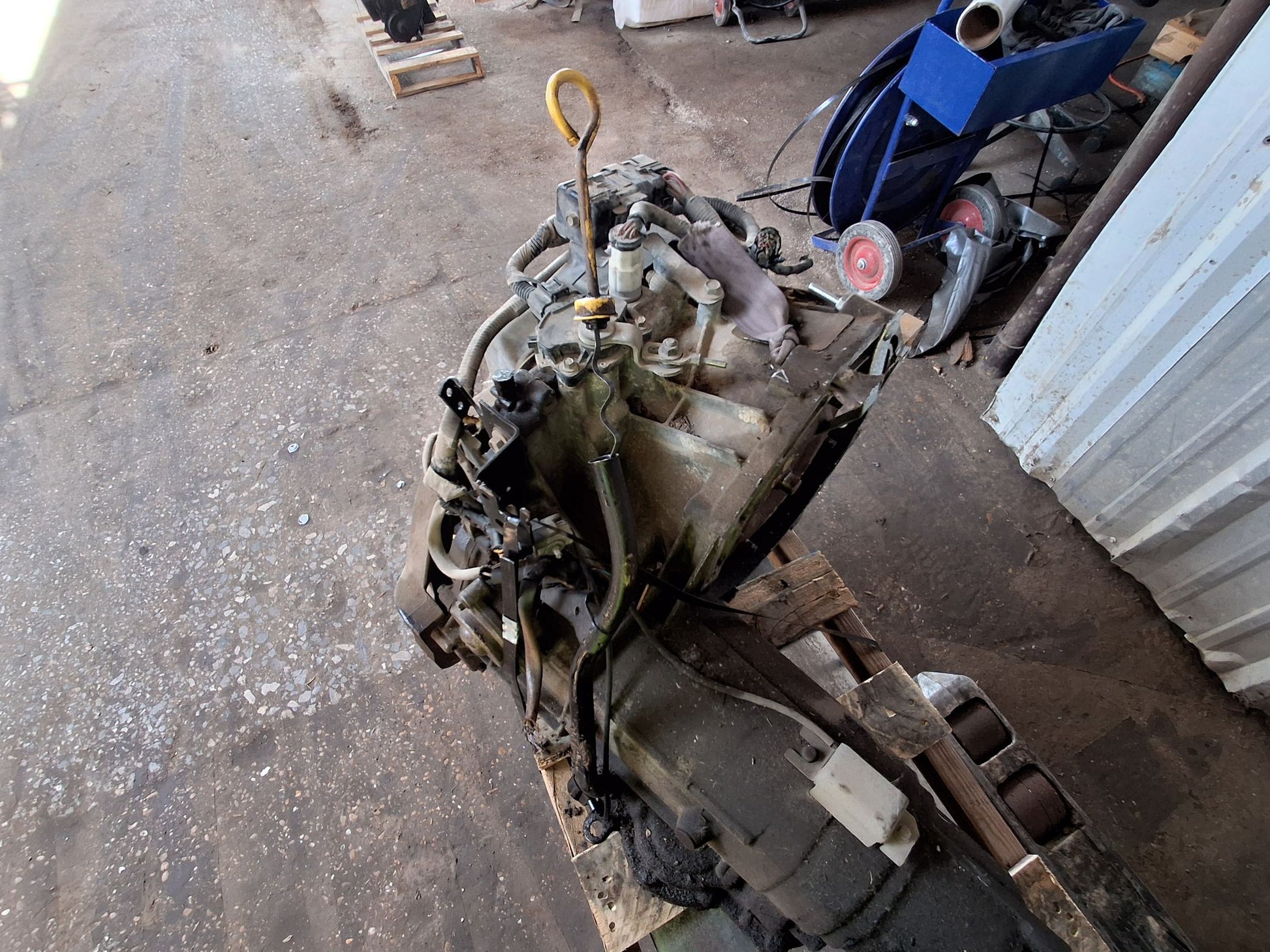 2000-2007 Ford Taurus 4-speed Automatic FWD Transmission