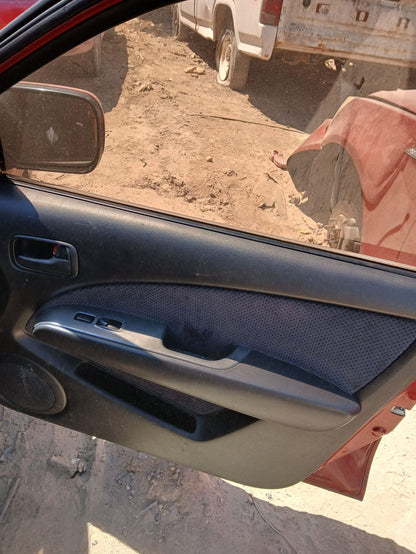 C-Pillar Trim Panel Passenger Side 2003 - 2006 Mitsubishi Outlander