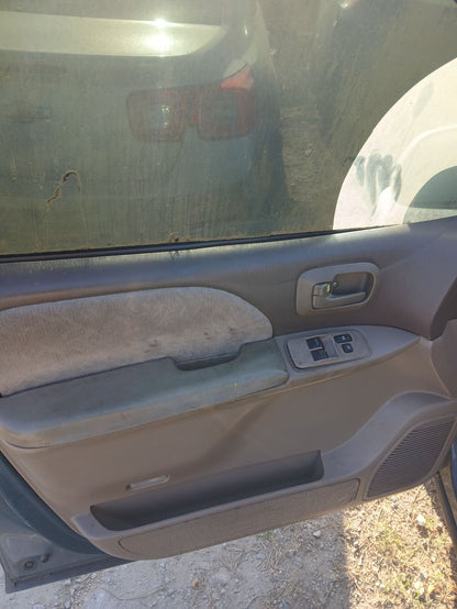 Seat Assembly Second Row Passenger Side 1998 - 2003 Toyota Sienna