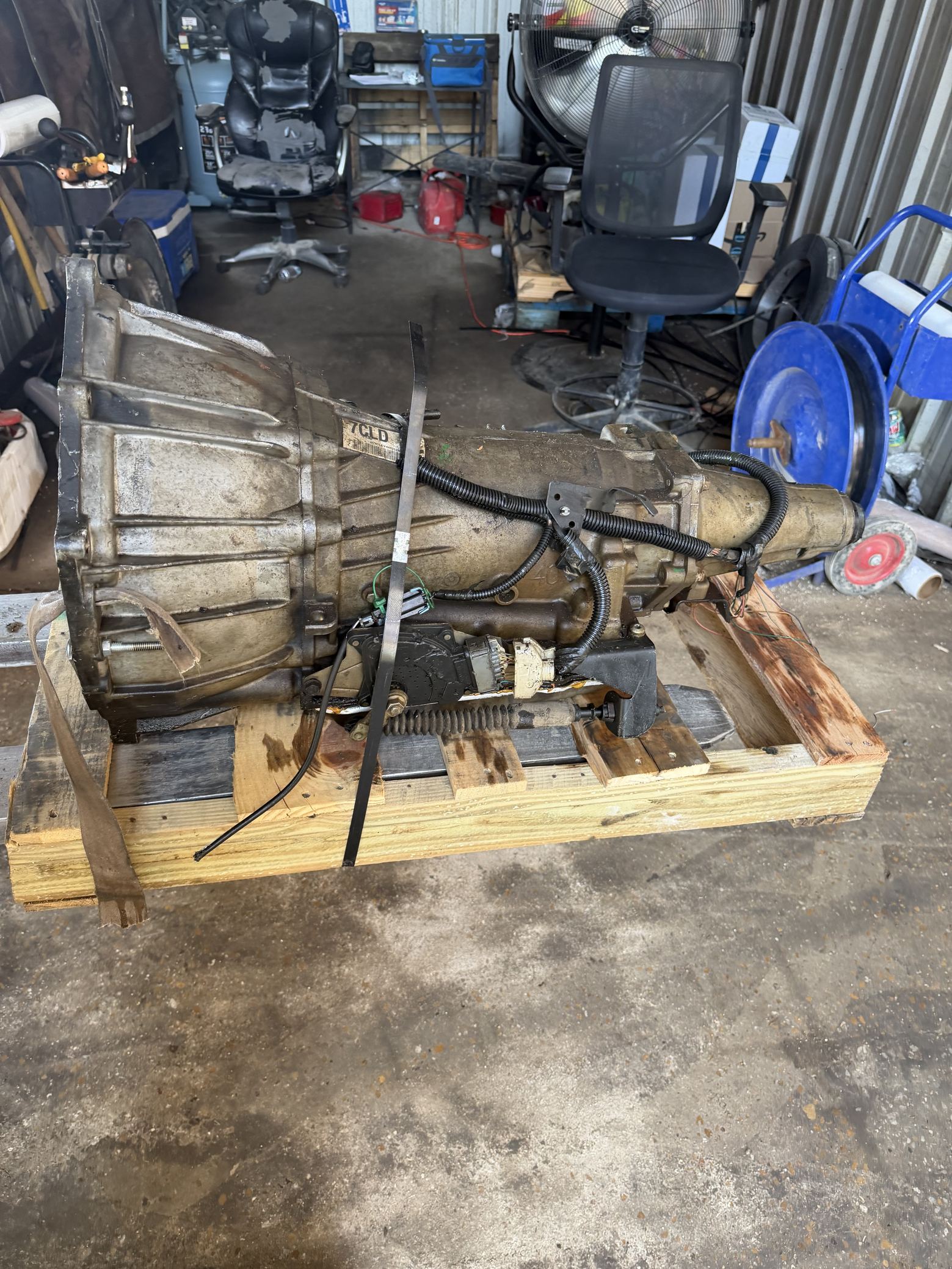 2007 Chevrolet Suburban AT, 5.3L, 4x2 opt LY5) Transmission