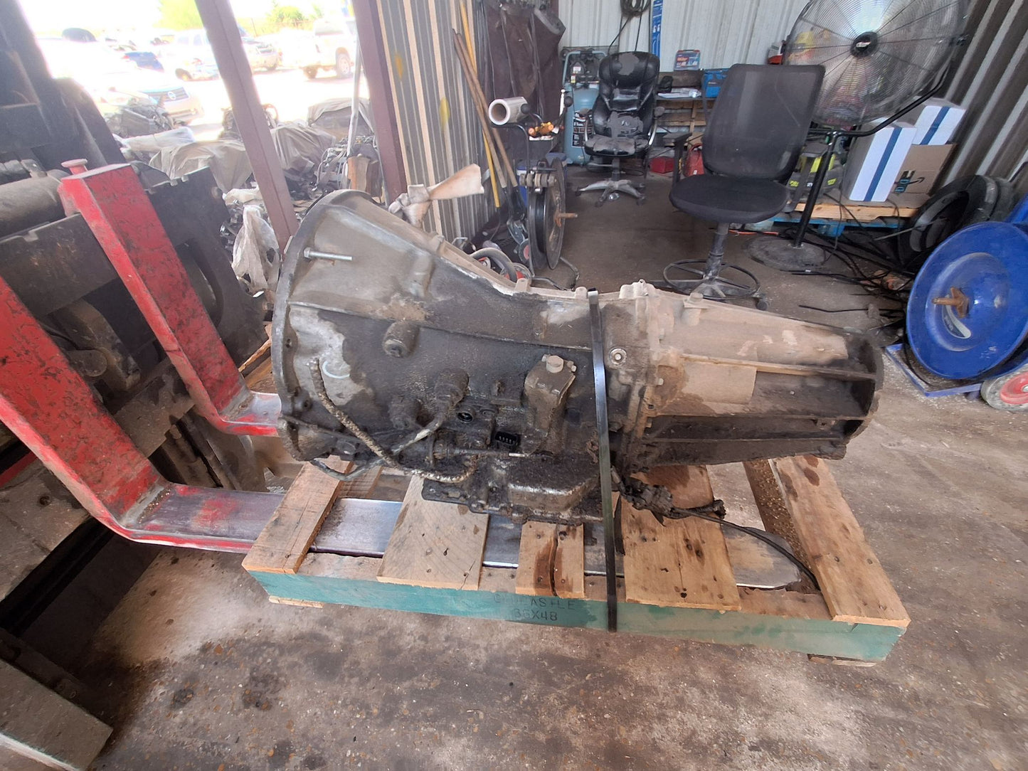 2004 Dodge Durango AT, 4x2, 3.7L 8th digit) Transmission