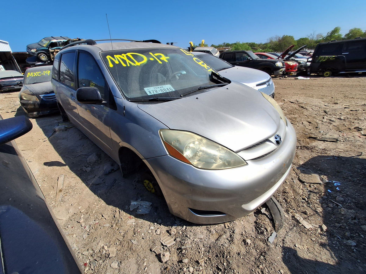 Seat Belt Front Driver Side 2004 - 2010 Toyota Sienna
