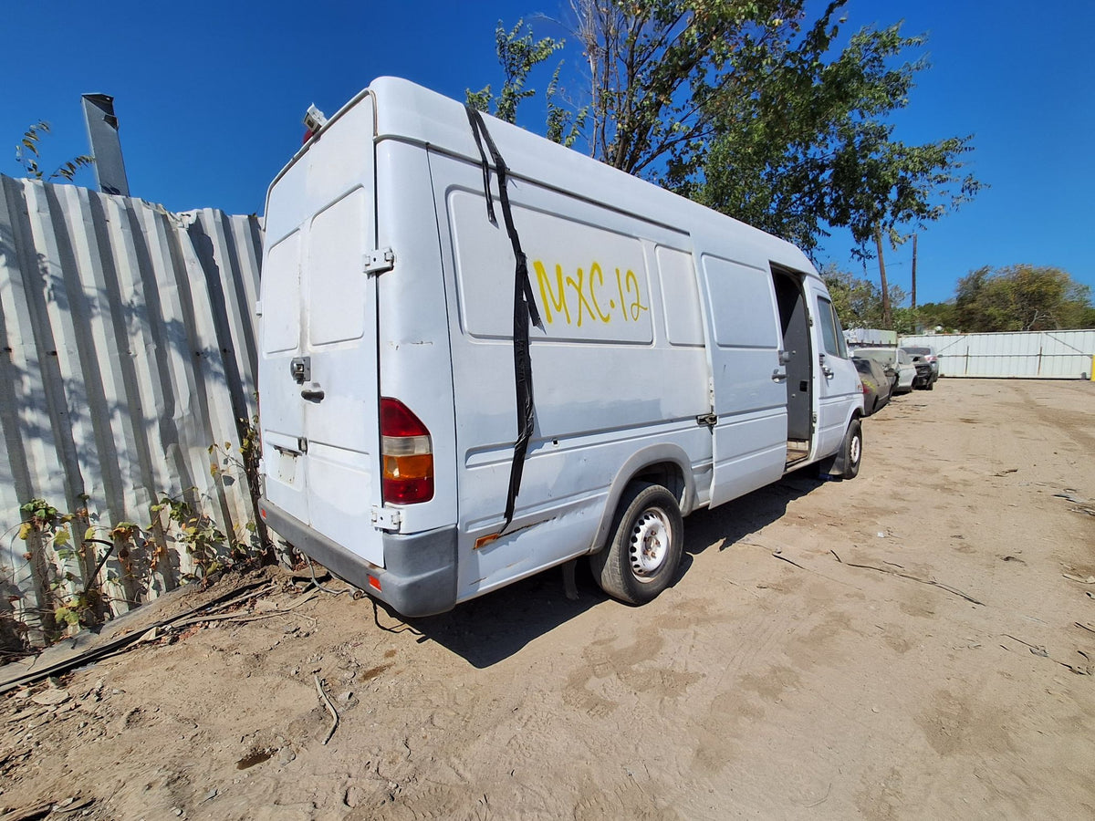 Fender Front Driver Side 2003 - 2006 Dodge Sprinter