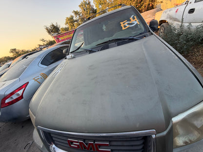 Fender Front Driver Side 2002 - 2006 GMC Envoy XL