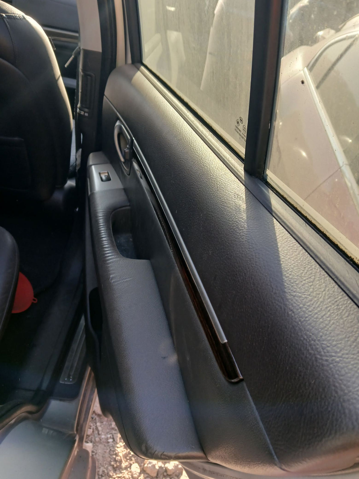 Inside Door Handle Rear Passenger Side 2007 - 2012 Hyundai Santa Fe