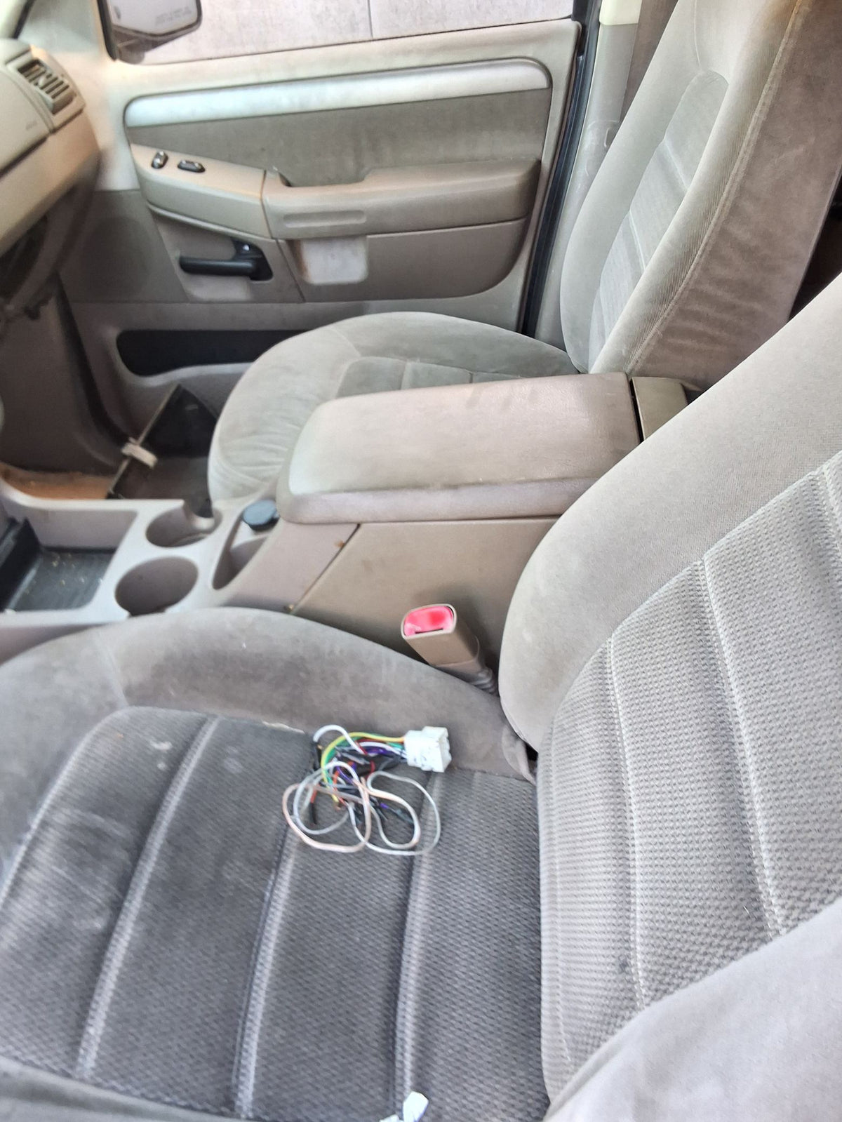 Fender Front Driver Side 2002 - 2005 Ford Explorer